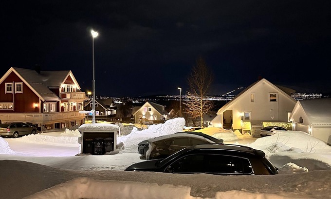 Tromso Apartment | Kvaloysletta - 2 Bed Apartment - Free Parking