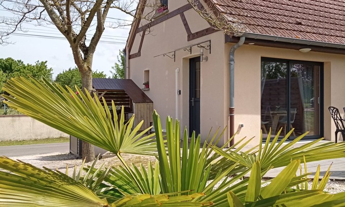 Saint-Maurice-en-Riviere Cottage | L'Albizia Air-conditioned * self-catering cottage Private parking and garden
