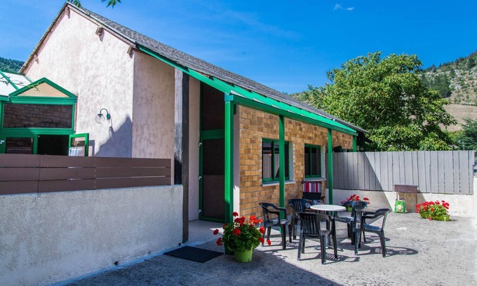 Gorges du Tarn Causses House | L'Amandier à Blajoux - BLAJOUX