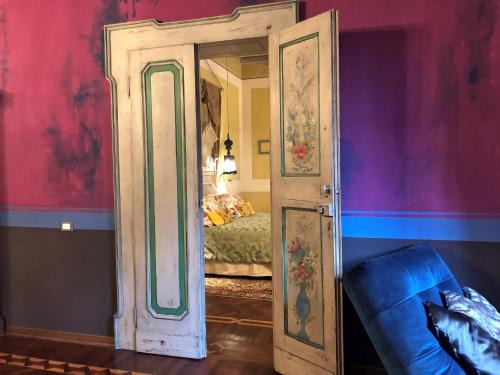 Ferrara Historic Centre Apartment | L'Ape Regina