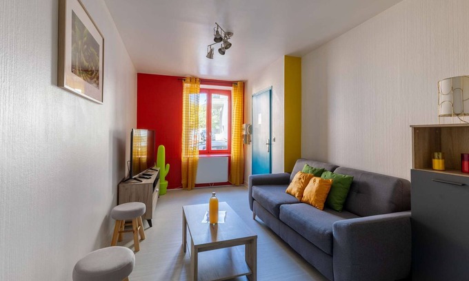 Republique Apartment | L'appart K-ouleur -wifi Fibre- Checkin Auto- 2 p