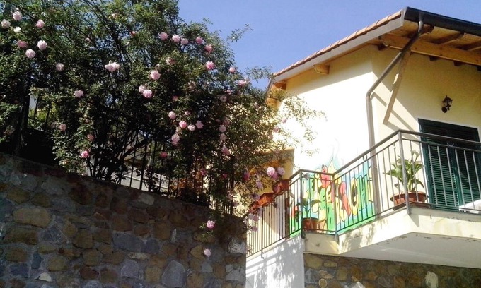 Ventimiglia Bed & Breakfast | L'Erba Degli Abrighi