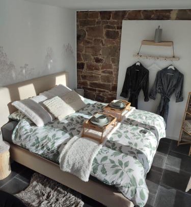 Profondeville House | L'Olivine Chambre d'hôtes