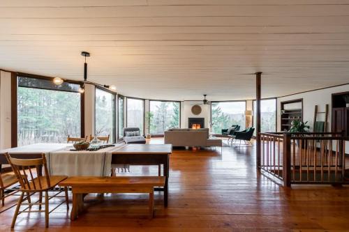 Orford House | L'Orford VIEW POOL TENNIS SPA