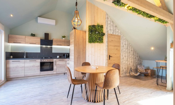 Plantieres Queuleu Apartment | La Cabane - deux chambres et grande terrasse ⭐️⭐️⭐️