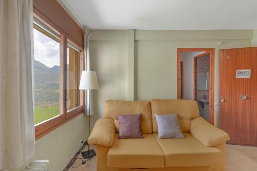 Sant Llorenc de Morunys Apartment | La Canal