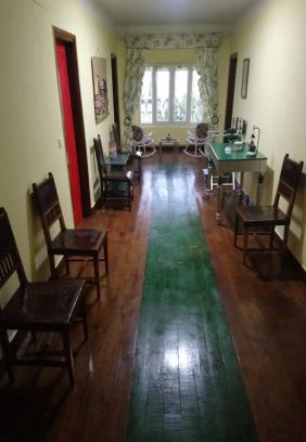 Sariego Apartment | La Casa de Colores