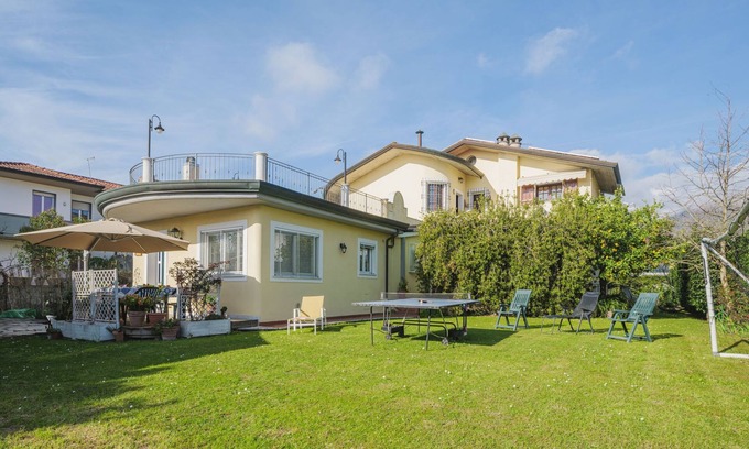 Cinquale Apartment | La casa di Alice by Interhome