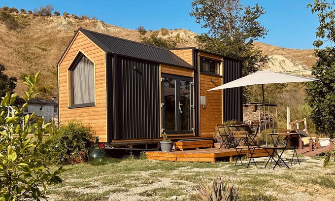Castilenti House | La Casa Errante 1 by Tiny Away