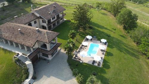 Calosso Apartment | LA CASA IN CAMPAGNA