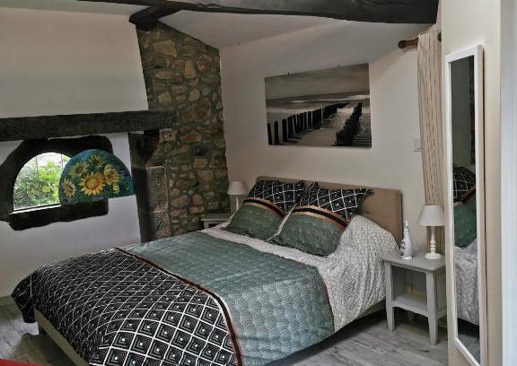 Chiche Bed & Breakfast | La Chambre de La Pomerie