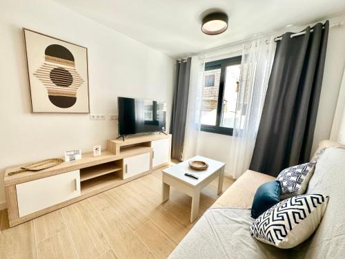 Corralejo Apartment | La Cotufa en el Centro de Corralejo, Dos habitaciones con dos baños, Terraza privada y Wifi