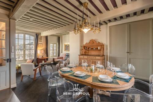 Honfleur House | La Demeure du Clocher 4 AC On the Port & Place Sainte-Catherine 8 g