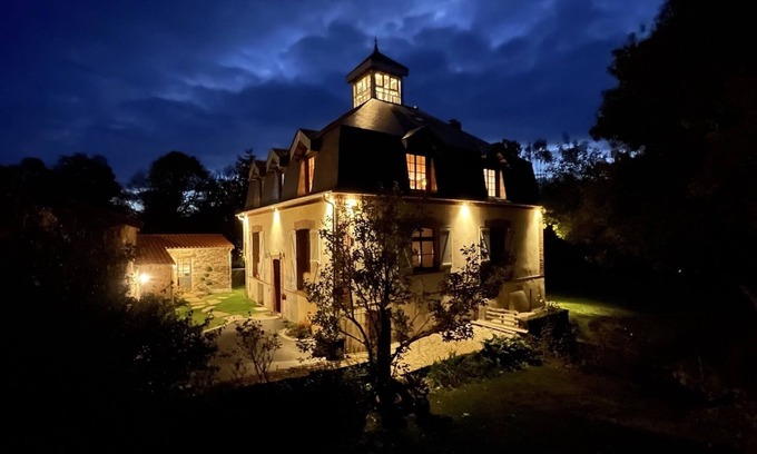 Montrevault-sur-Evre House | La Demoiselle de Bohardy