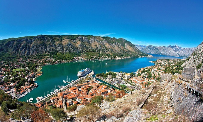 Kotor Old Town Apartment | La Dolce Vita II❤️ of UNESCO Kotor Luxury 1BR place experience Medieval magic
