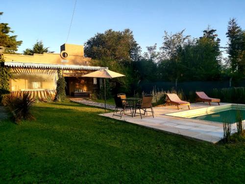 Villa Giardino House | La Ernestina