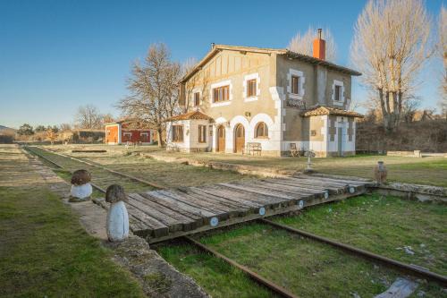 Rabanera del Pinar House | La Estación de Rabanera