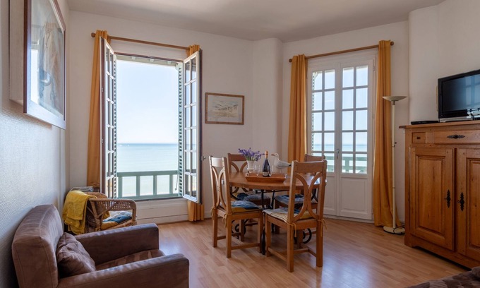 Mers-les-Bains Apartment | La Falaise - Magnifique Vue Mer