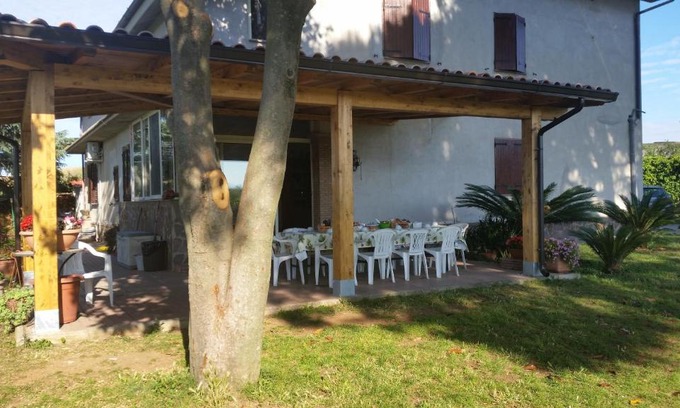 Pomezia Bed & Breakfast | La Finestra Sul Cortile