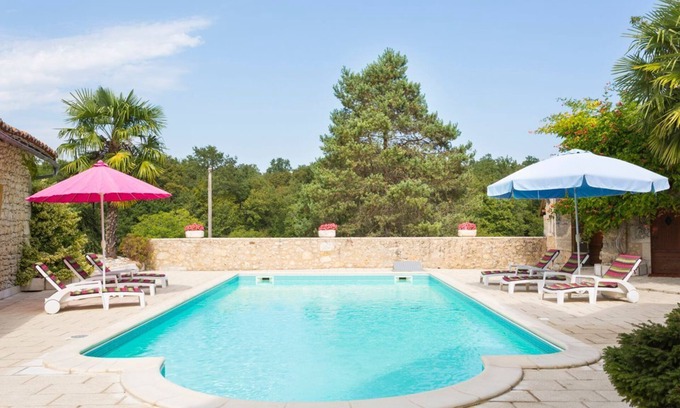 Valeuil Villa | La Gerbaudie - Four Bedroom Villa, Sleeps 10