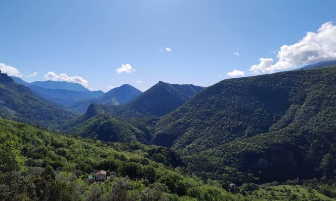 Sigale Apartment | La Grange: duplex apartment overlooking the valley in a typical Pays Niçois village