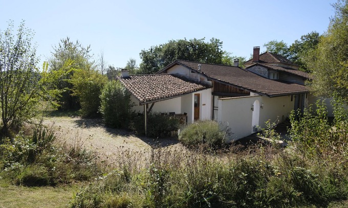 Saint-Pe-Saint-Simon Cottage | La Grange de la Platte, Enjoy Tranquility in Our Beautifully Converted Cottage