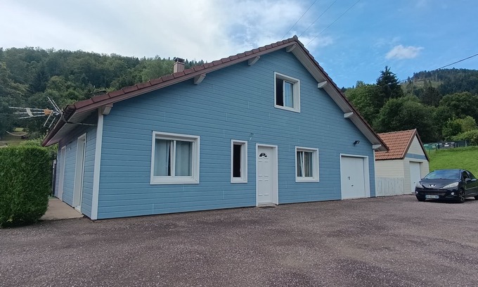 Le Menil Ski Chalet | La Guédonne: My blue chalet in the heart of the Hautes Vosges mountains