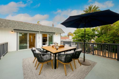Beach Barber Tract House | La Jolla Beach Retreat Compound