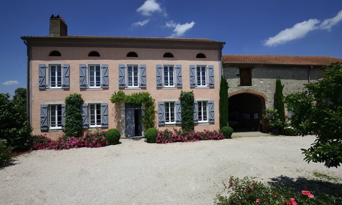 Vic-en-Bigorre Bed & Breakfast | La Maison D'anaïs