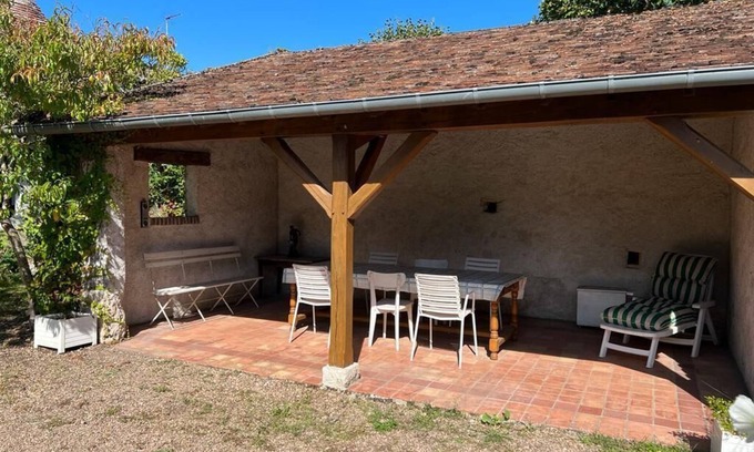 Veuzain-sur-Loire House | La Maison de Mamie