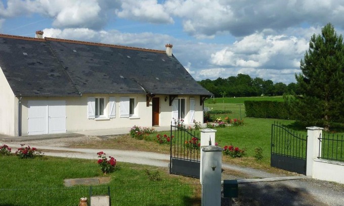 Orbigny House | La maison des Bruyères