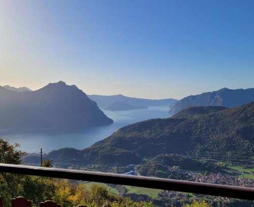 Bossico Apartment | La Mansardina sul lago Mountain Lake Iseo Hospitality