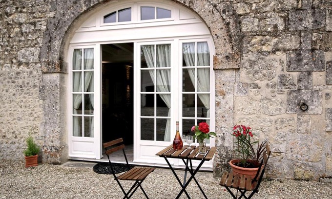 Challignac Apartment | La Maronniere