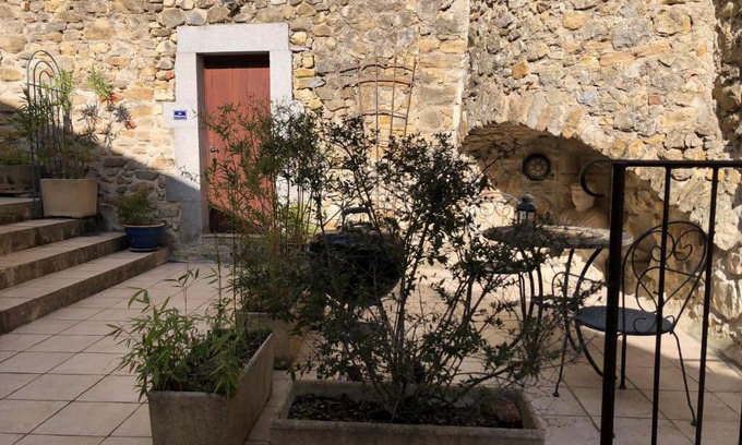 Saint-Sauveur-de-Cruzieres House | LA PATISSERIE