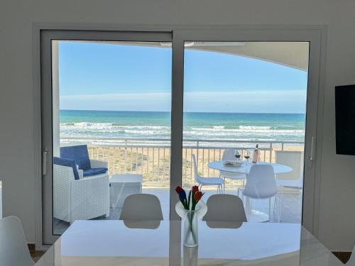 Alcamo Marina Apartment | La perla sulla spiaggia