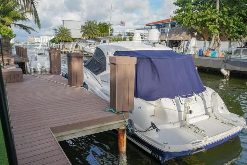 Northeast Miami House | La perla