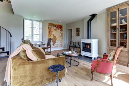 Saponay House | La petite châtelaine - Charmante maison au calme