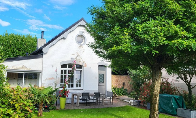 Rosendael House | La Petite Maison Blanche