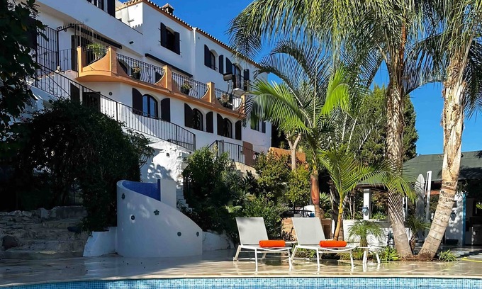 New Golden Mile House | La Piña Verde