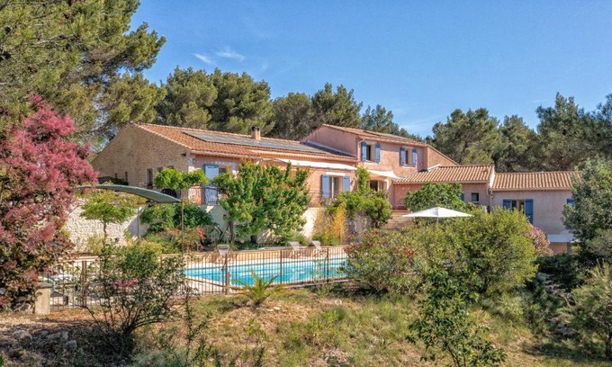 Le Barroux Apartment | La Pinède du Barroux