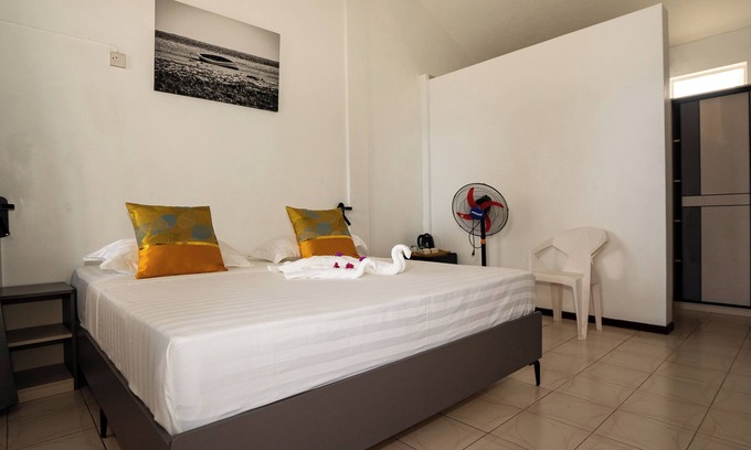 Rodrigues Island Apartment | La Plage Residence Room 1 English Bay