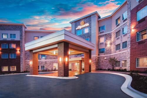 Woodbury Hotel | La Quinta by Wyndham St. Paul-Woodbury