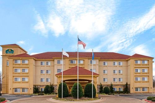Stillwater Hotel | La Quinta by Wyndham Stillwater -University Area