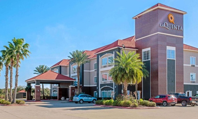 Winnie Hotel | La Quinta by Wyndham Winnie