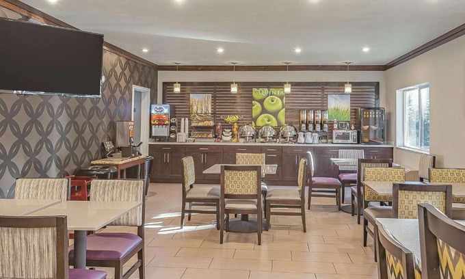 Lacey Hotel | La Quinta Inn by Wyndham Olympia - Lacey