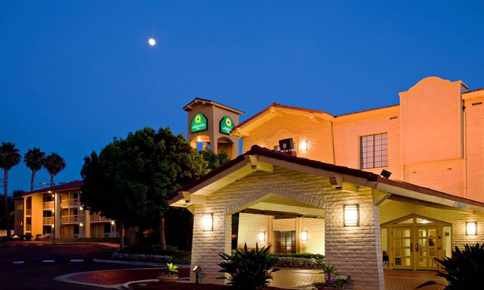 Lincoln Acres Hotel | La Quinta Inn by Wyndham San Diego Chula Vista