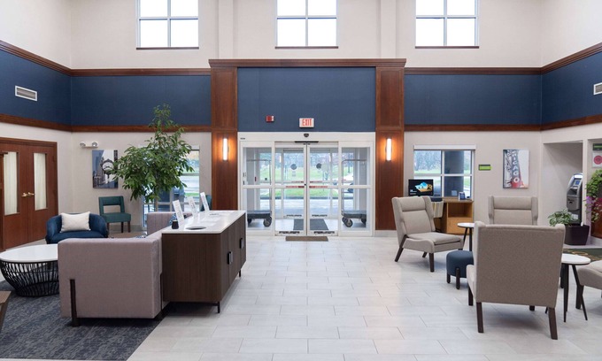 Bannockburn Hotel | La Quinta Inn & Suites by Wyndham Bannockburn-Deerfield