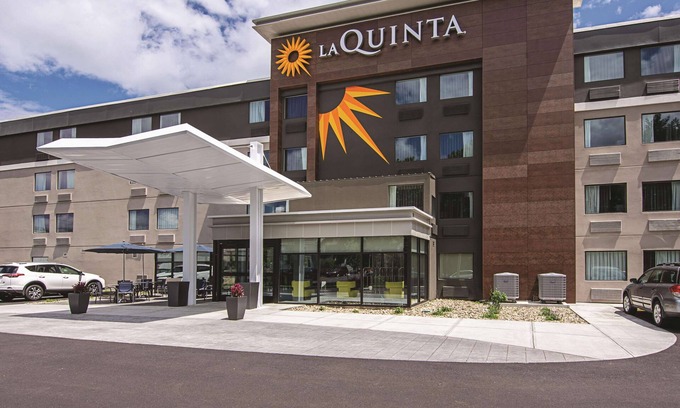 Portland Hotel | La Quinta Inn & Suites by Wyndham Portland DT/Maine Med