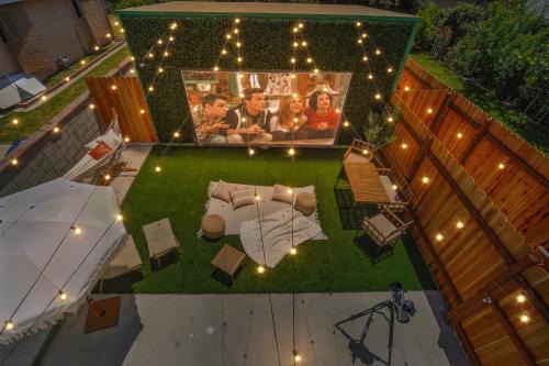 Hawthorne Apartment | La Tierra House 15 Min to Beach Movie Lounge