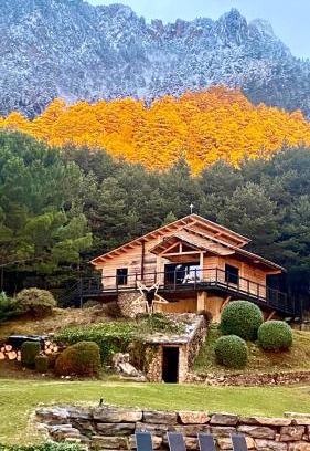 Castellar del Riu Ski Chalet | La Torre d' Espinalbet